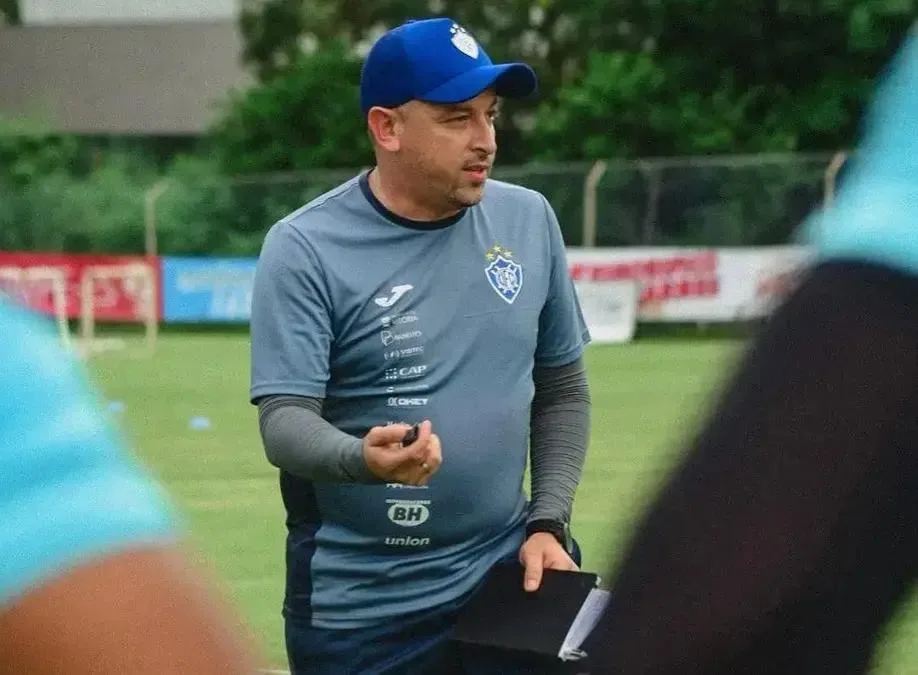 Demissão técnico Vitória
