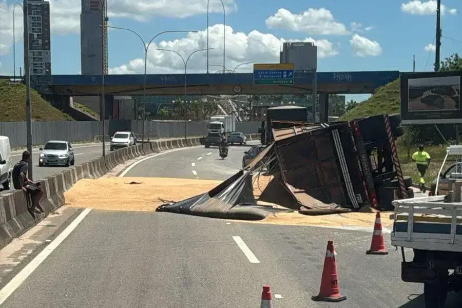 Acidente na Rodovia do Sol