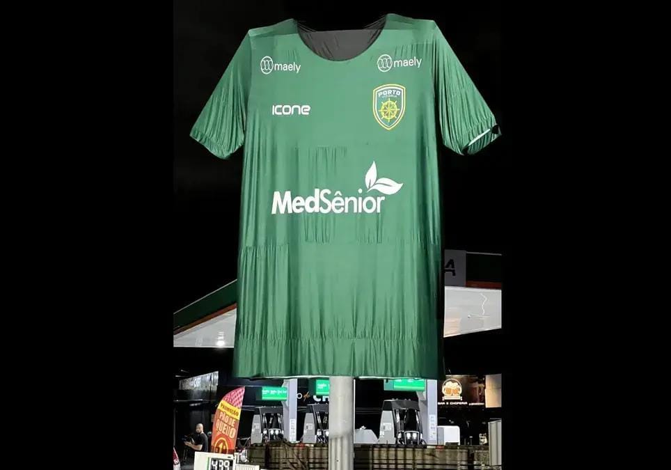 Camisa gigante do Porto Vitória
