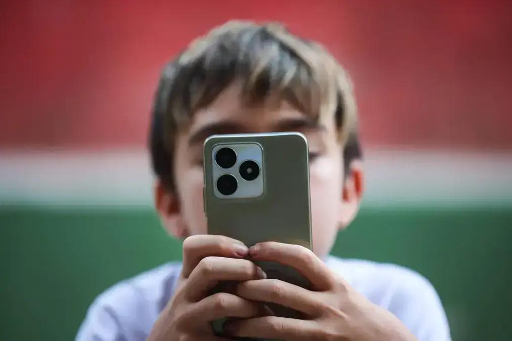 Celular na escola
