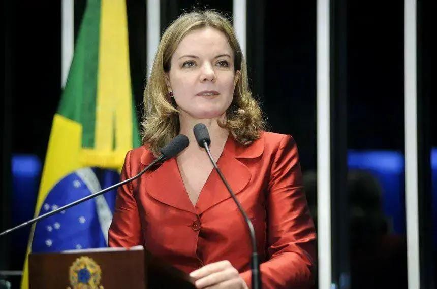 Gleisi Hoffmann ministra SRI