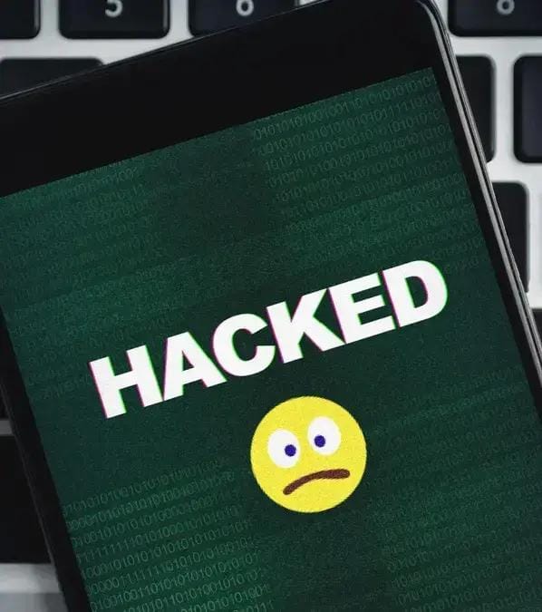 Hackear emojis para ocultar dados