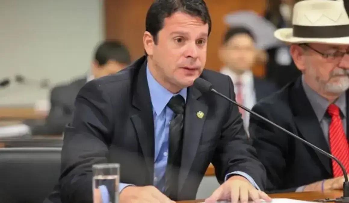 José Reguffe Solidariedade