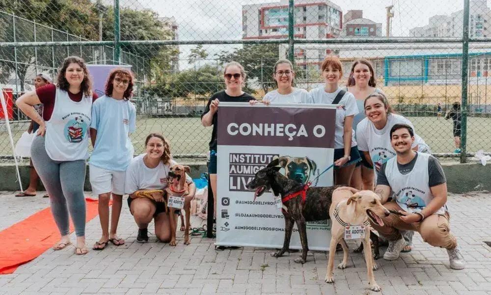 Livros para animais resgatados