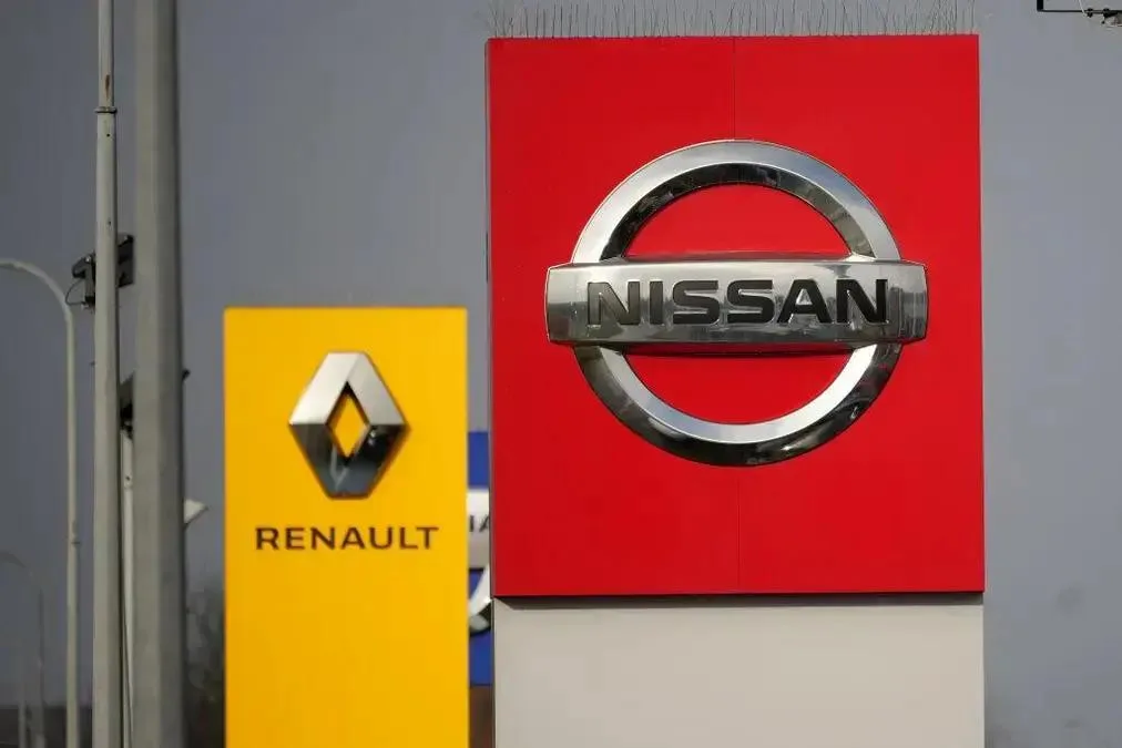 Renault vende ações Nissan