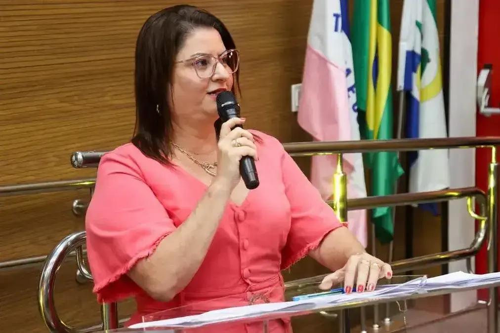 Secretária exonerada Serra