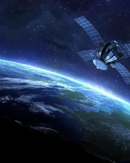 Sincronização de tempo de satélite