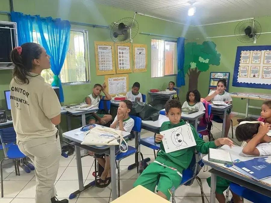 Biblioteca Itinerante em escolas