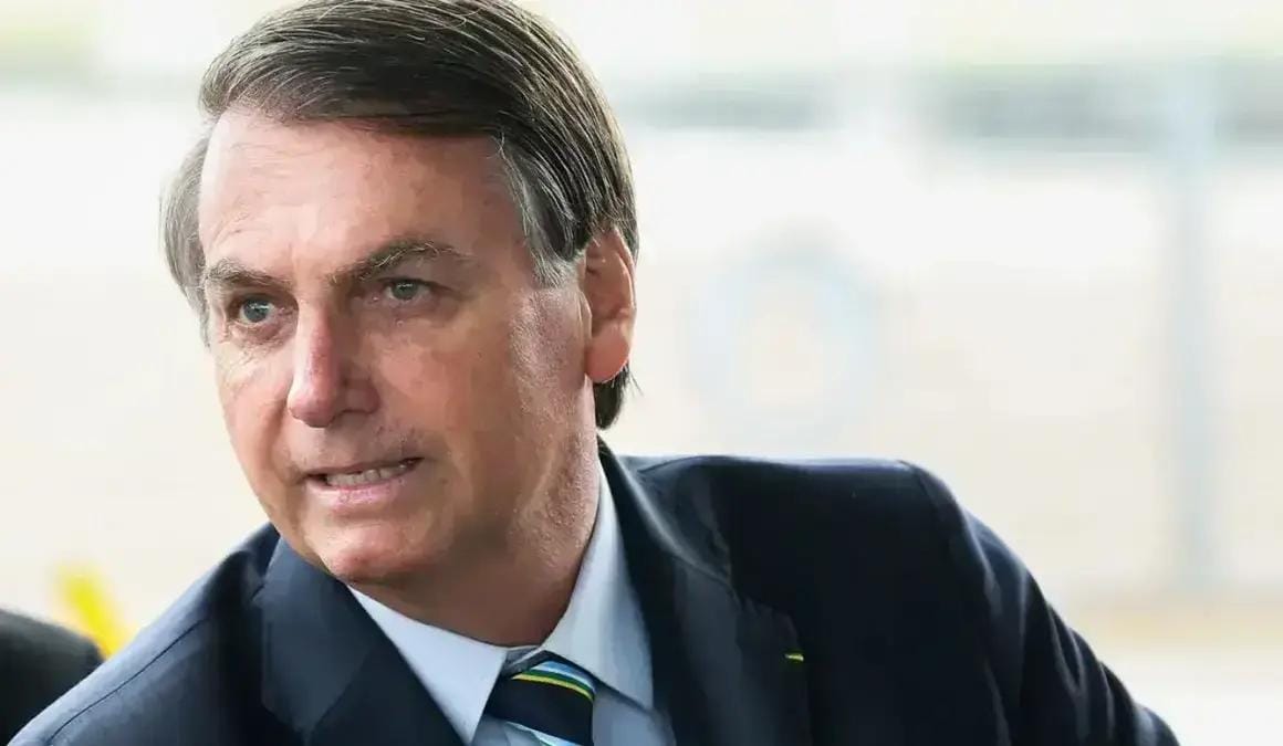 Denúncia contra Bolsonaro