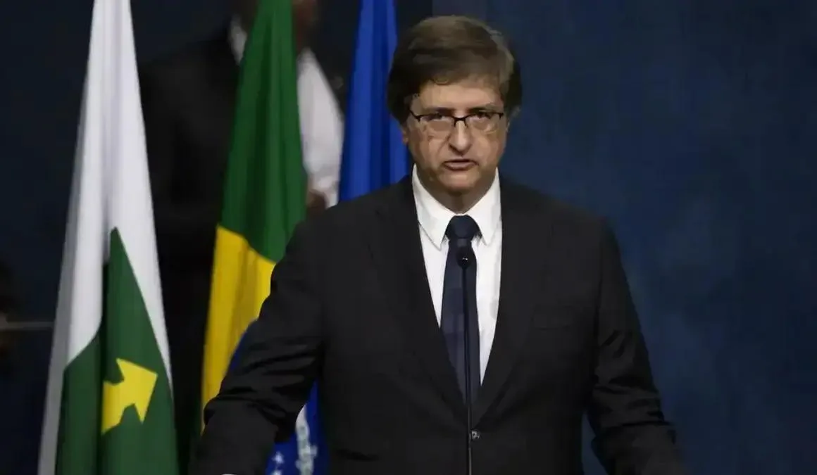 Devolução de bens STF