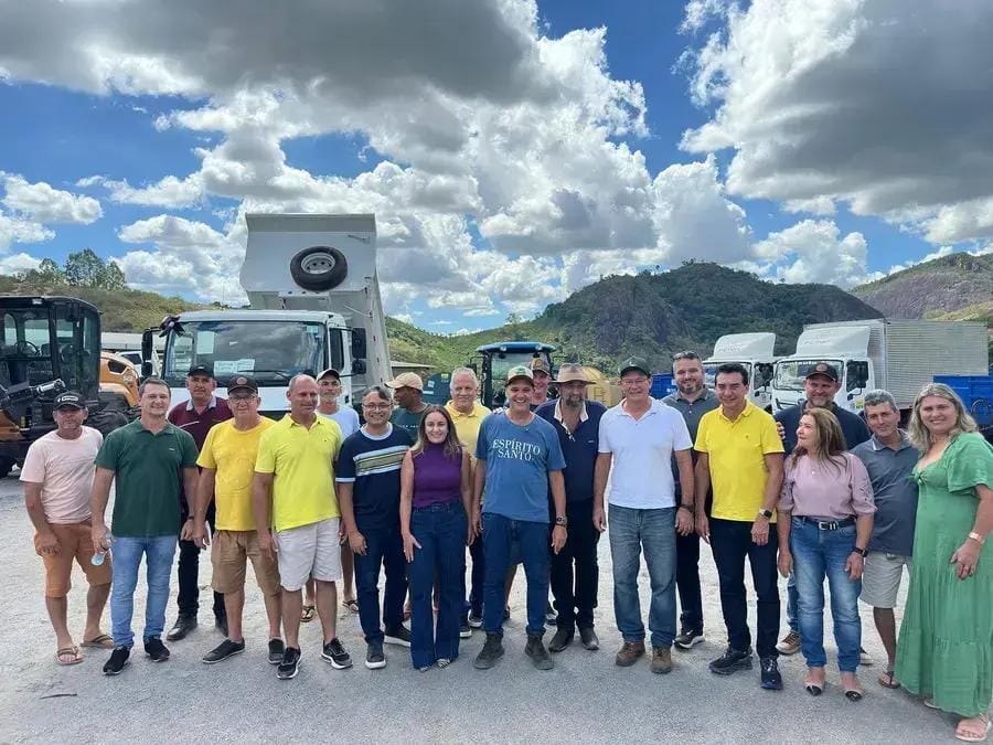 Equipamentos agrícolas São Roque do Canaã