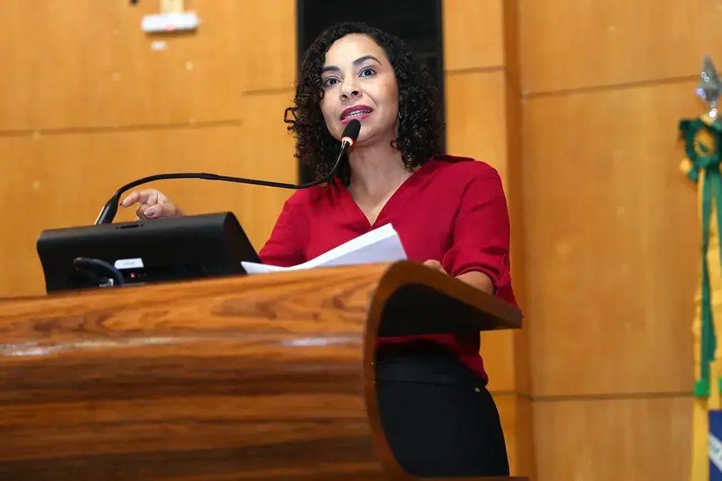 Violência política contra mulheres