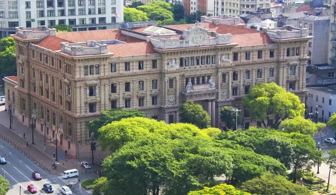 Juiz com identidade falsa