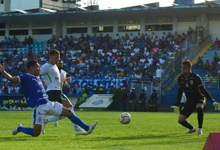 Questionamentos à arbitragem