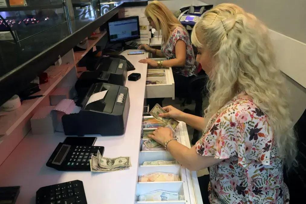 Queda do dólar