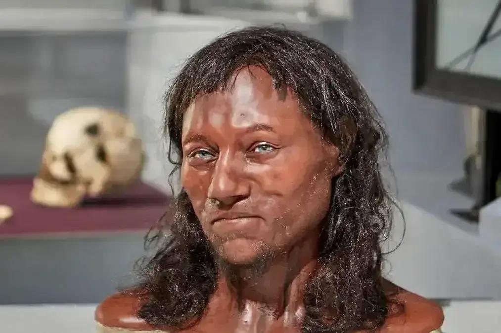 Primeiros europeus de pele escura