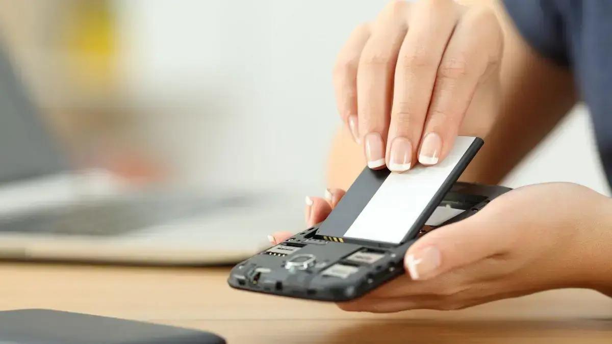 Bateria removível de celular