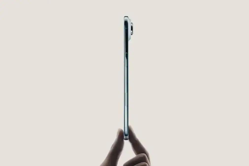 iPhone 17