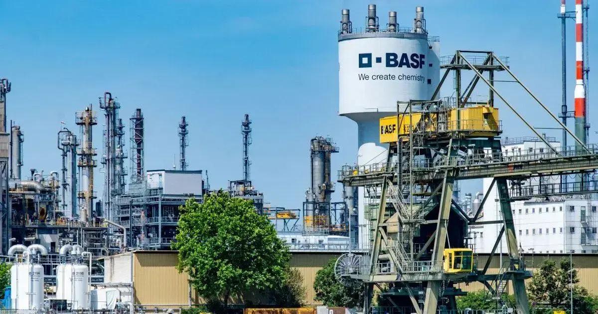 Aquisição da unidade BASF
