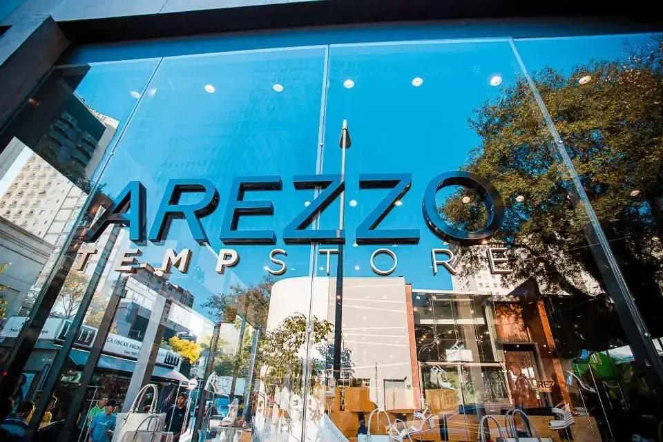 Arezzo fecha fábrica