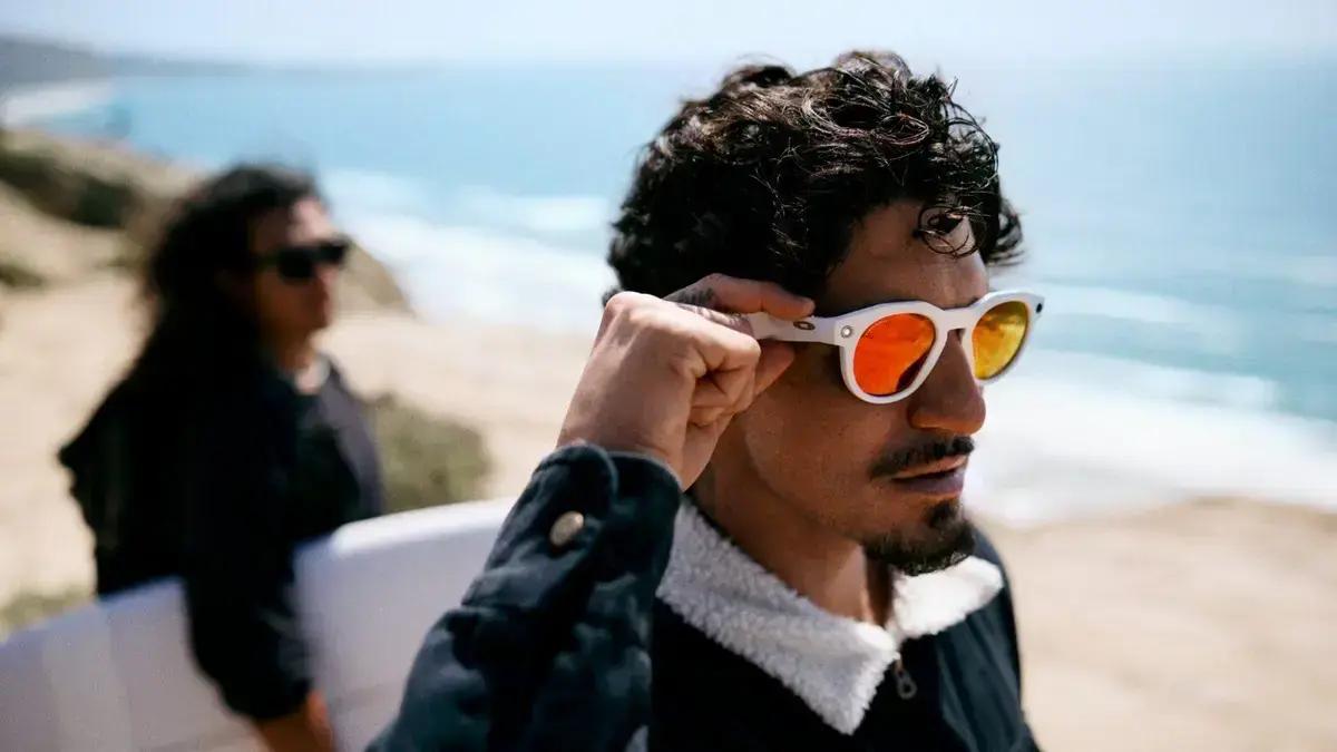 Oakley Meta HSTN