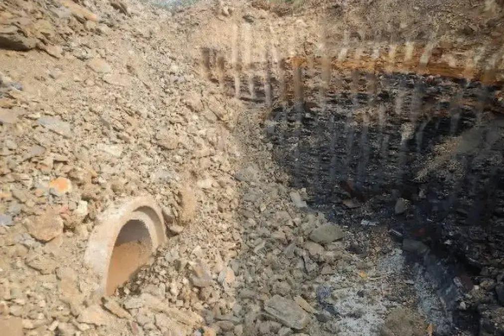 Pavimentação de estrada no PR