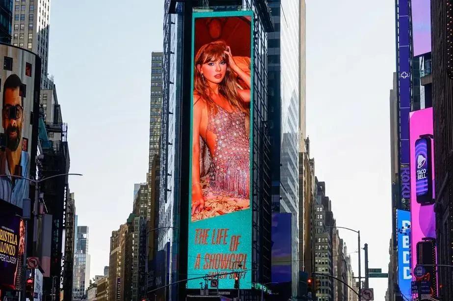 Taylor Swift Showgirl