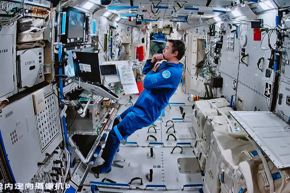 Atraso da Shenzhou-20