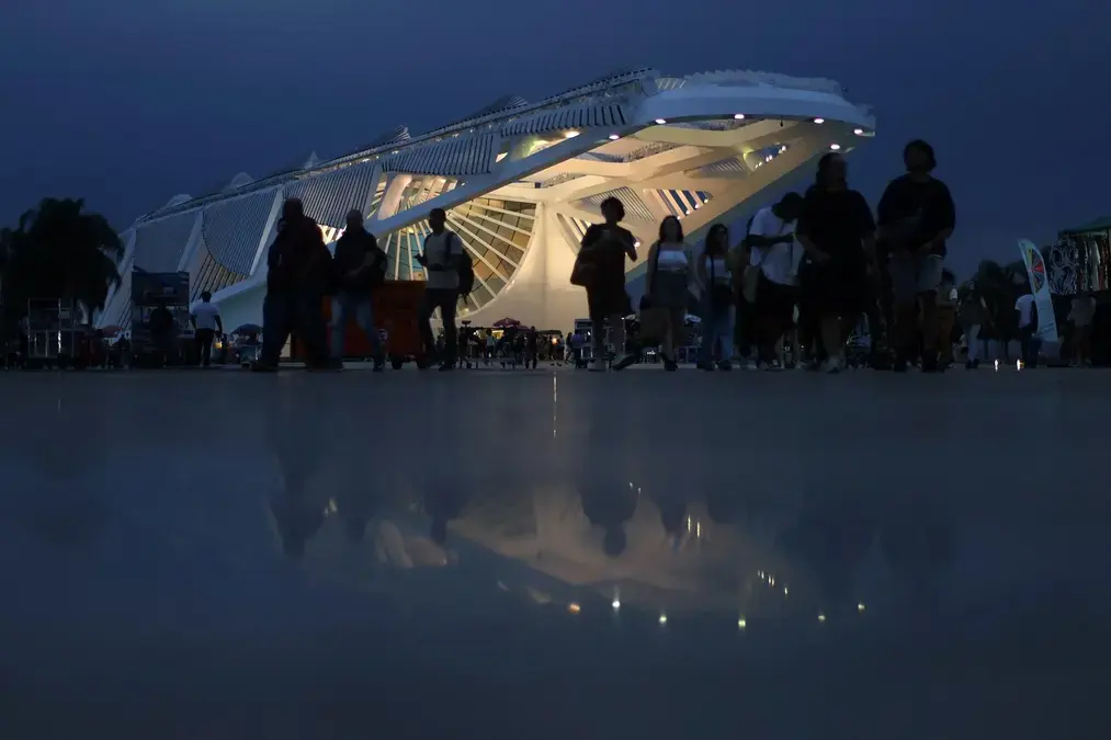 Contração do setor de serviços