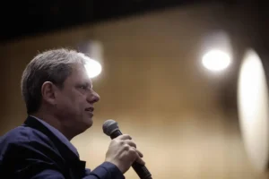 Lei de pesquisador científico